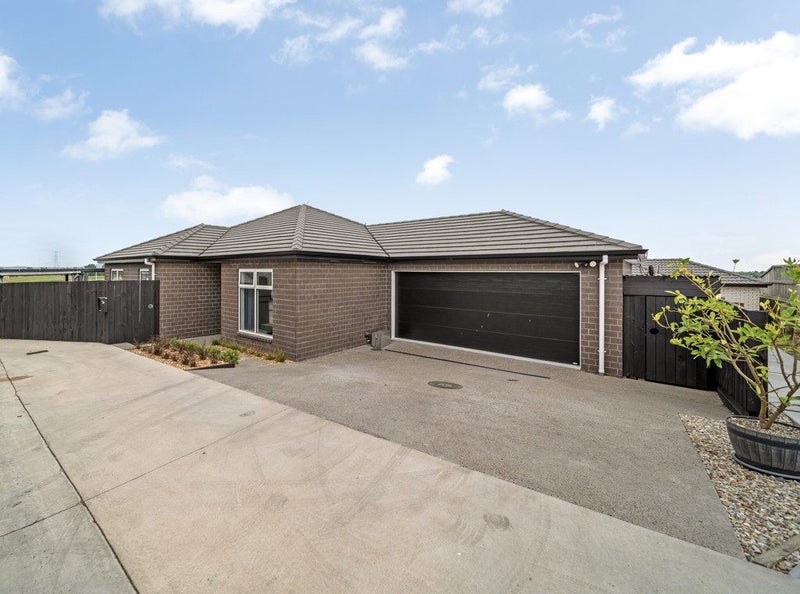 56 Scenic Rise, Rototuna North, Hamilton - Carousel 2