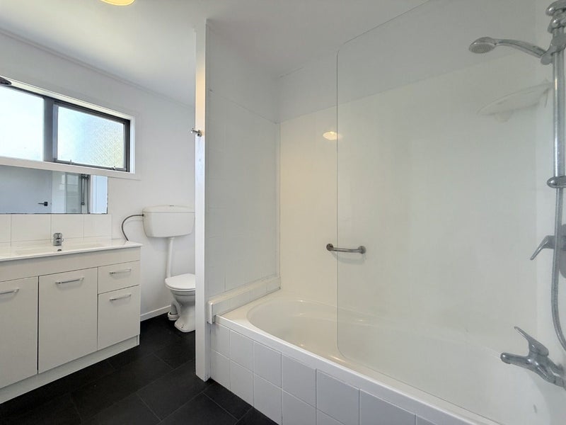 3A Liverpool Street, Miramar, Wellington - Carousel 7