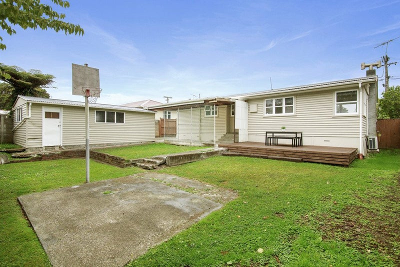 28 Benge Crescent, Clouston Park, Upper Hutt - Carousel 14