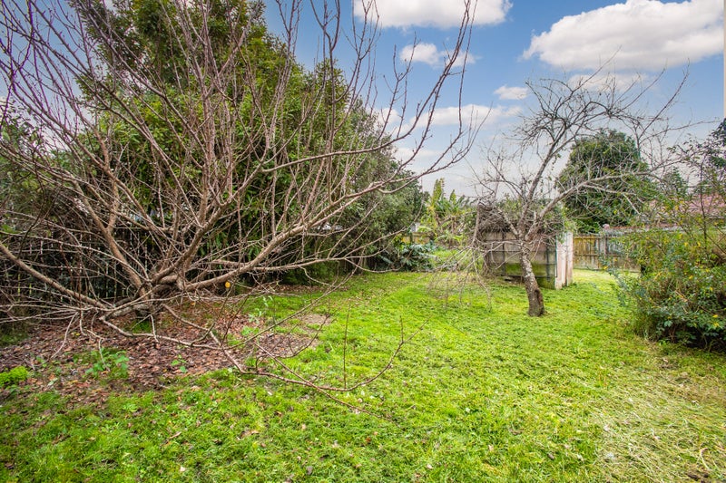 86 Point England Road, Point England, Auckland - Carousel 22