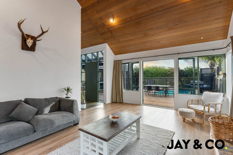 2284D Hunua Road, Papakura - Carousel 2