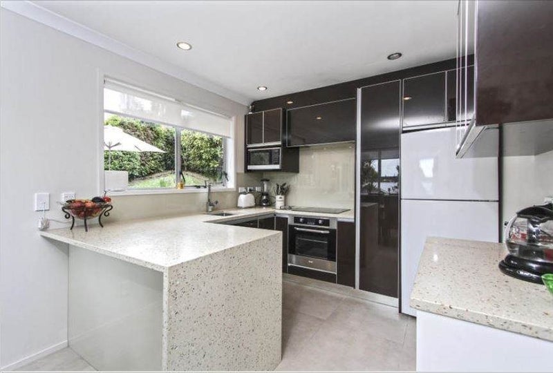 29 Robbies Road, Shelly Park, Auckland - Carousel 1