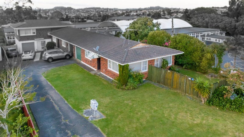 1/383 Hillsborough Road, Mount Roskill, Auckland - Carousel 2