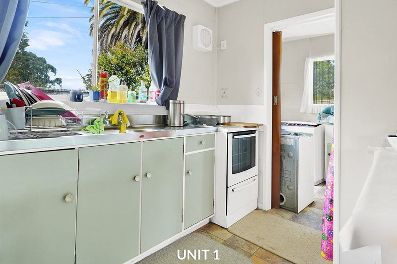 55 Barrie Crescent, Silverdale, Hamilton - Carousel 2