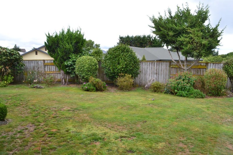33 Abby Road, Fitzherbert, Palmerston North - Carousel 20