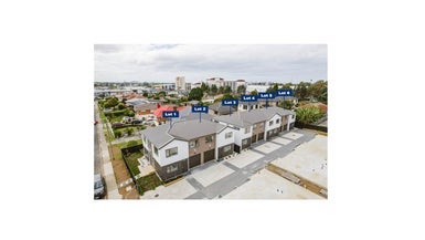 17C McCullough Avenue, Papatoetoe, Auckland - Carousel 1