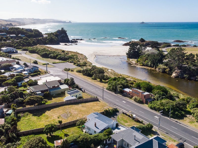 1018 Brighton Road, Brighton, Dunedin - Carousel 1
