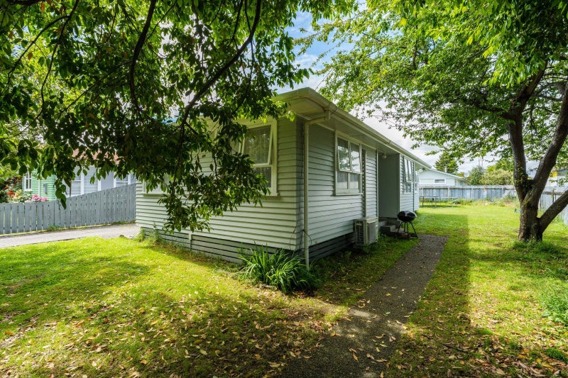 20 Tamakui Grove, Tūrangi - Carousel 2