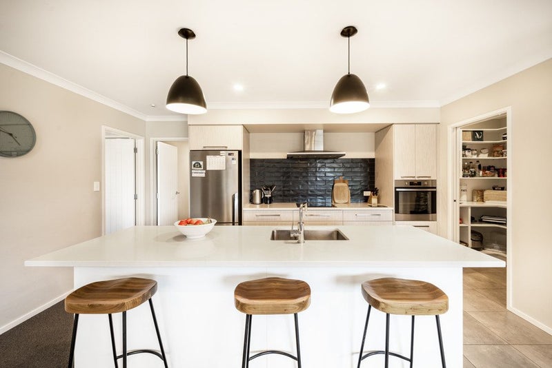 98 Penetaka Heights, Pyes Pa, Tauranga - Carousel 2