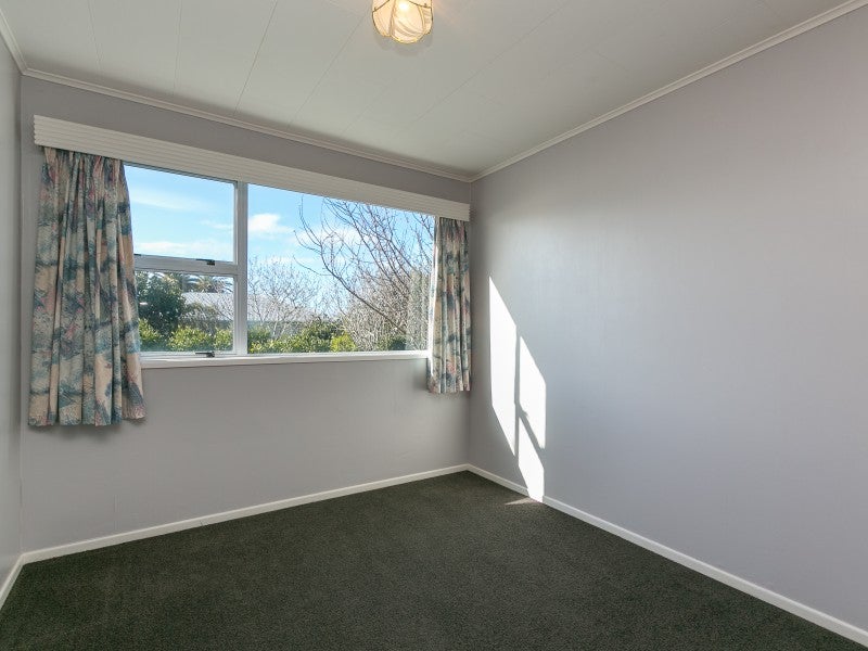 10 Short Street, Waitara, Waitara - Carousel 26