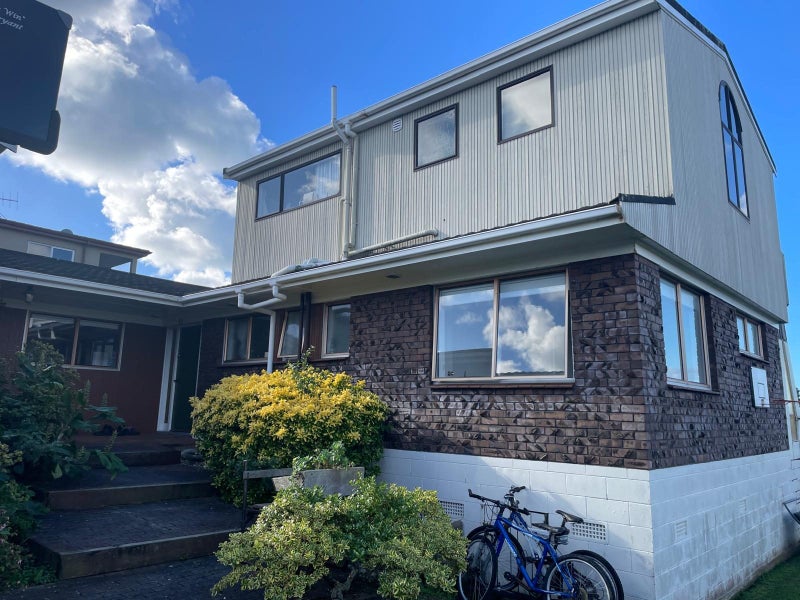 1 Pounamu Place, Shelly Park, Auckland - Carousel 2