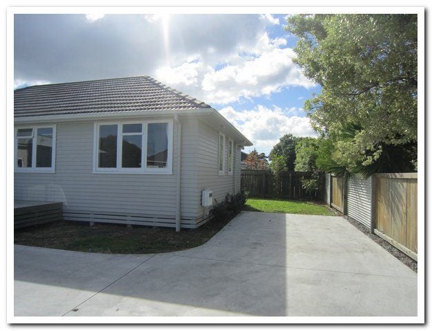906B Victoria Street, Parkvale, Hastings - Carousel 1