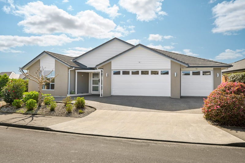 1 Ryedale Road, Flagstaff, Hamilton - Carousel 1