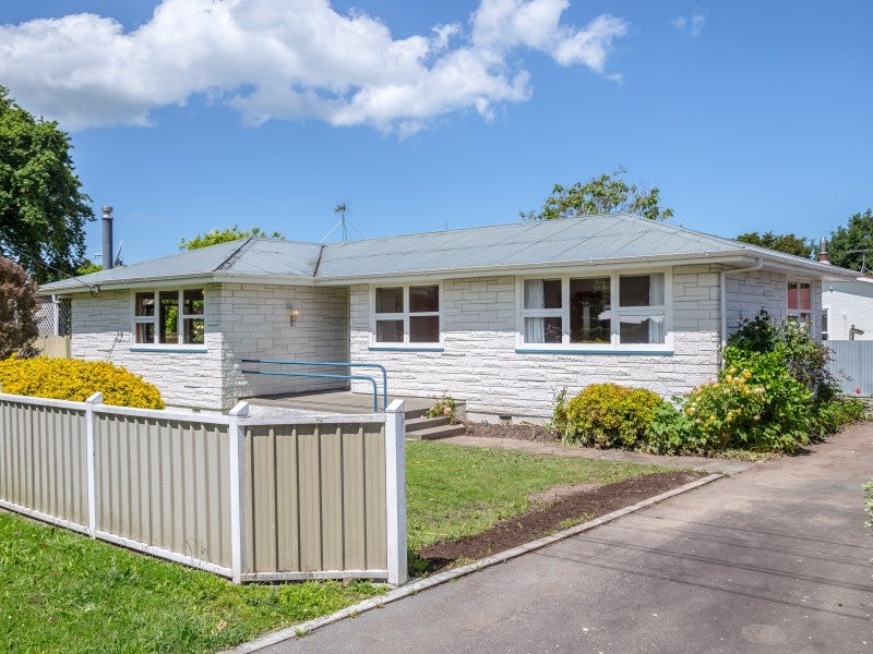 18 Wood Street, Greytown - Carousel 1