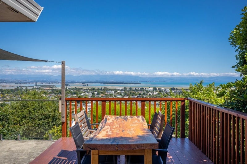 32 View Mount, Stoke, Nelson - Carousel 2