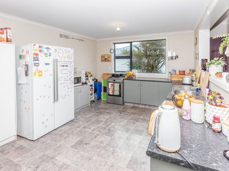 23 Nelson Quay, Cobden, Greymouth - Carousel 2