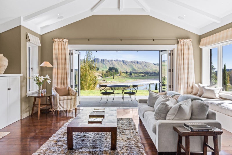 1308F Tuki Tuki Road, Tuki Tuki - Carousel 2