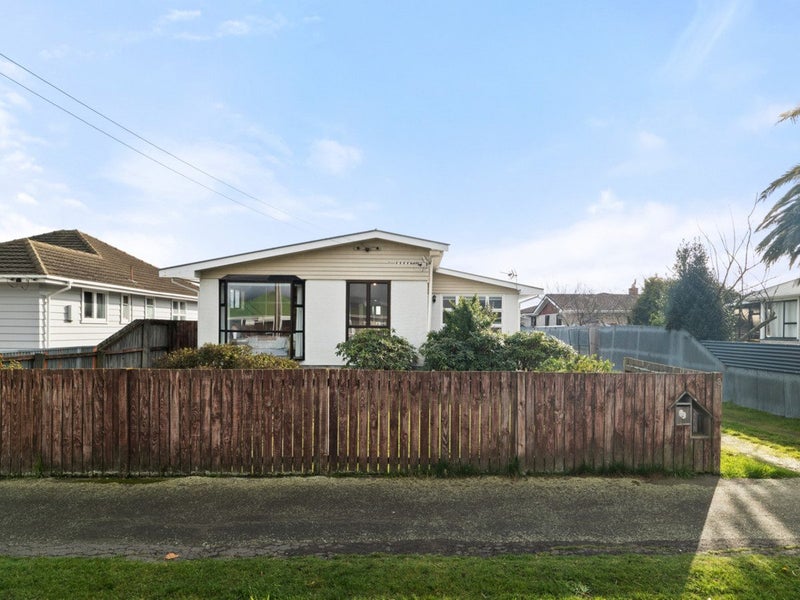 81 Hargood Street, Woolston, Christchurch - Carousel 21