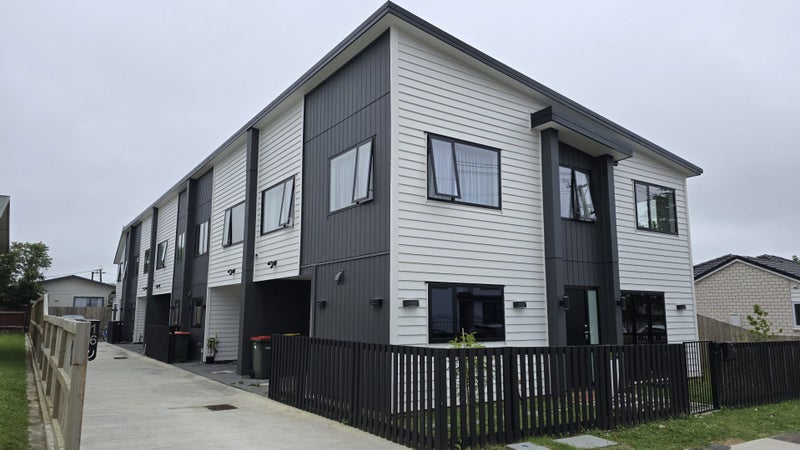 16C Mervan Street, Mangere East, Auckland - Carousel 1