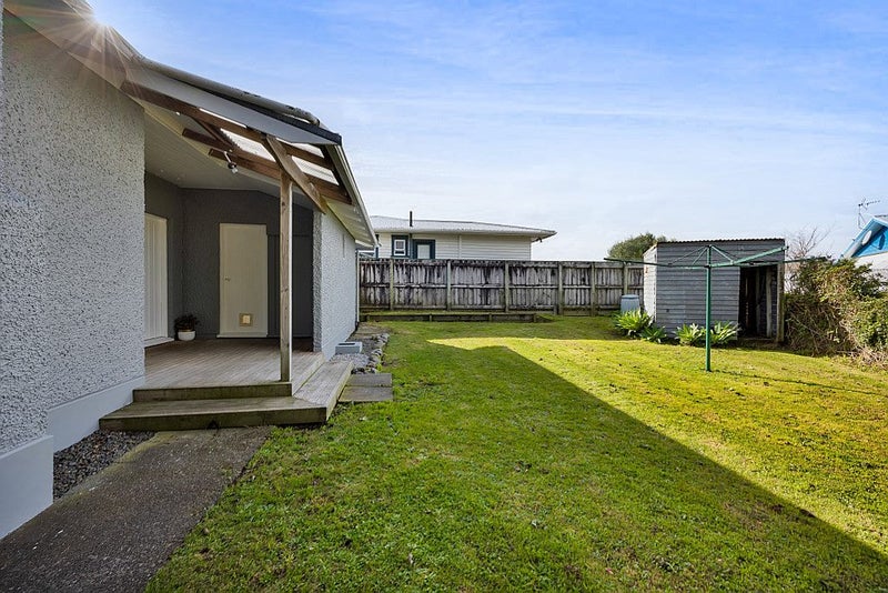 53 South Road, Blagdon, New Plymouth - Carousel 19