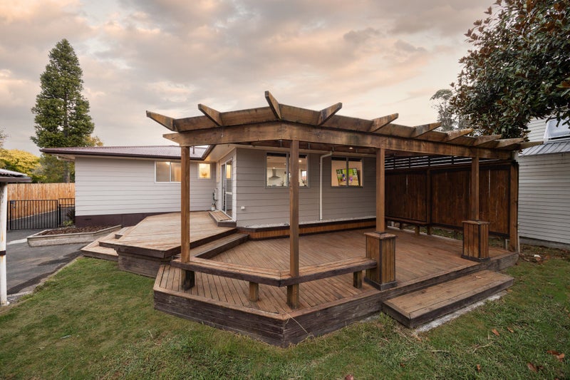 46 Elmwood Crescent, Pukete, Hamilton - Carousel 2