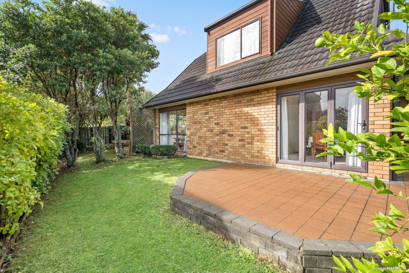 1/52 Orangewood Drive, Northpark, Auckland - Carousel 2