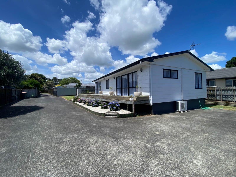 57 Carnoustie Drive, Wattle Downs, Auckland - Carousel 14