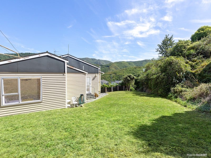 61 Montreal Grove, Kingston, Wellington - Carousel 2