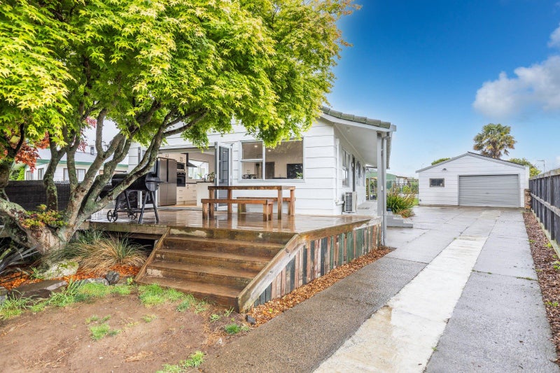 21 Elmwood Crescent, Pukete, Hamilton - Carousel 1
