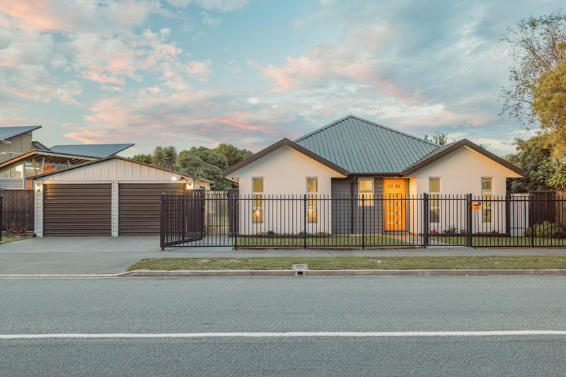 44 Queenspark Drive, Parklands, Christchurch - Carousel 1