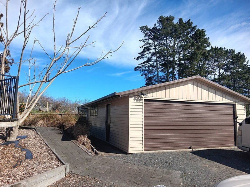 162 Collins Road, Temple View, Hamilton - Carousel 2