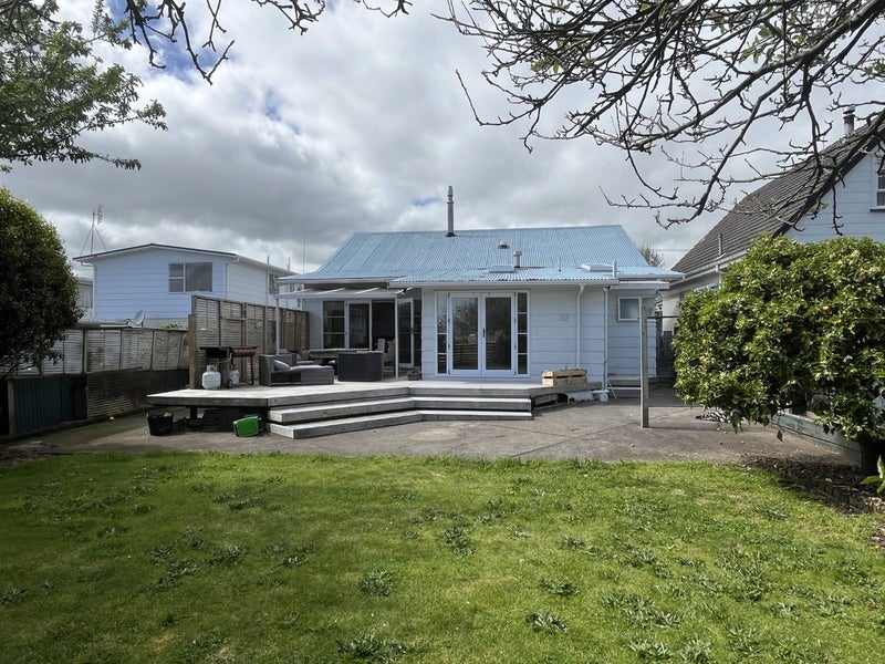 60 Tukapa Street, Westown, New Plymouth - Carousel 1