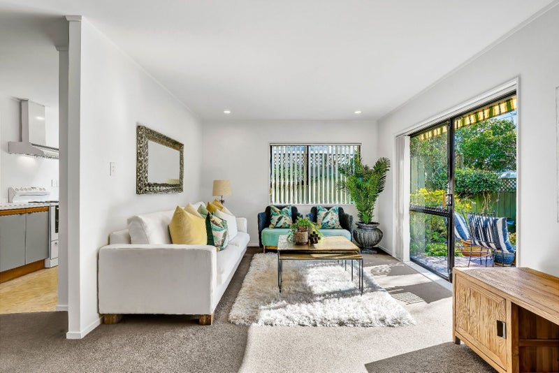 1A Kowhatu Road, One Tree Hill, Auckland - Carousel 2