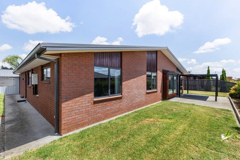 40 Jarrett Terrace, Leamington, Cambridge - Carousel 26