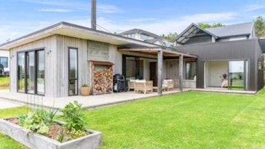 29 Jordan Street, Mangawhai Heads, Mangawhai - Carousel 1