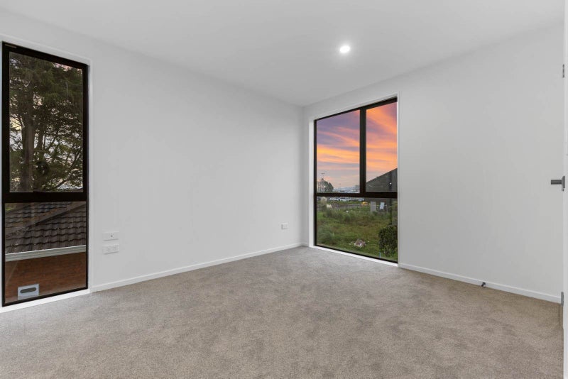37 Paapaakiri Loop, Takanini, Auckland - Carousel 11