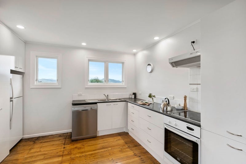 44 Mark Avenue, Paparangi, Wellington - Carousel 20