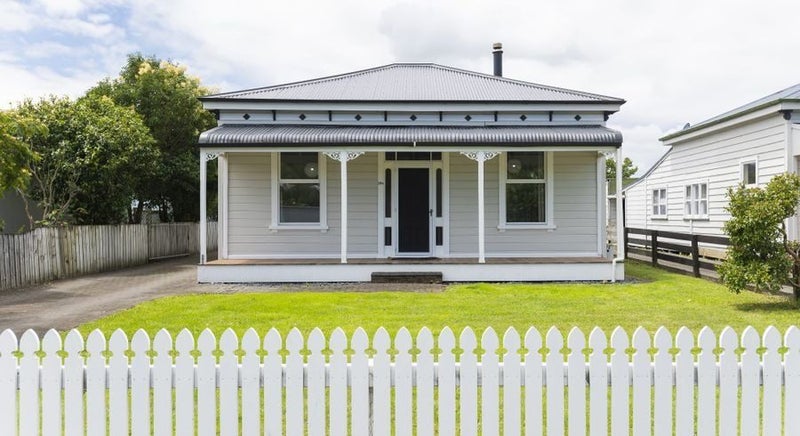 134 Wainui Road, Kaiti, Gisborne - Carousel 1