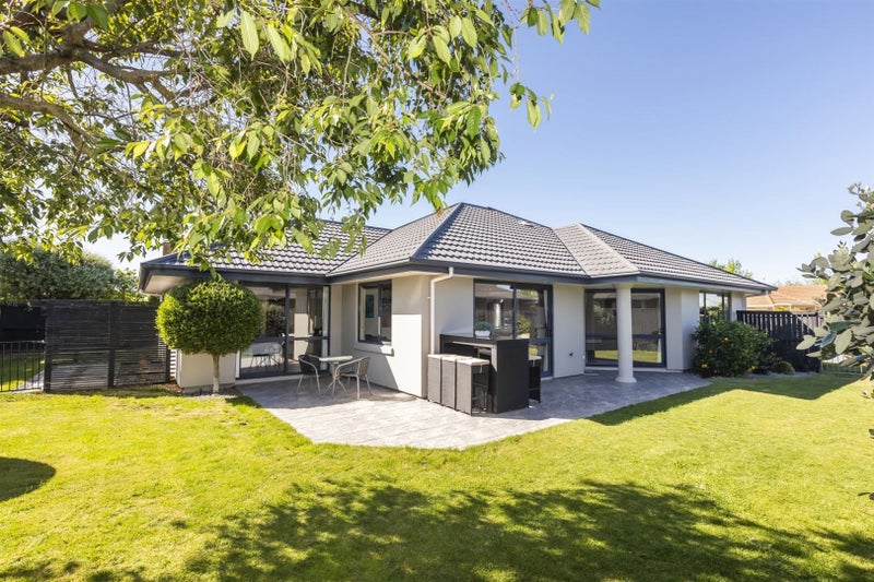 18 Pewter Place, Northwood, Christchurch - Carousel 2