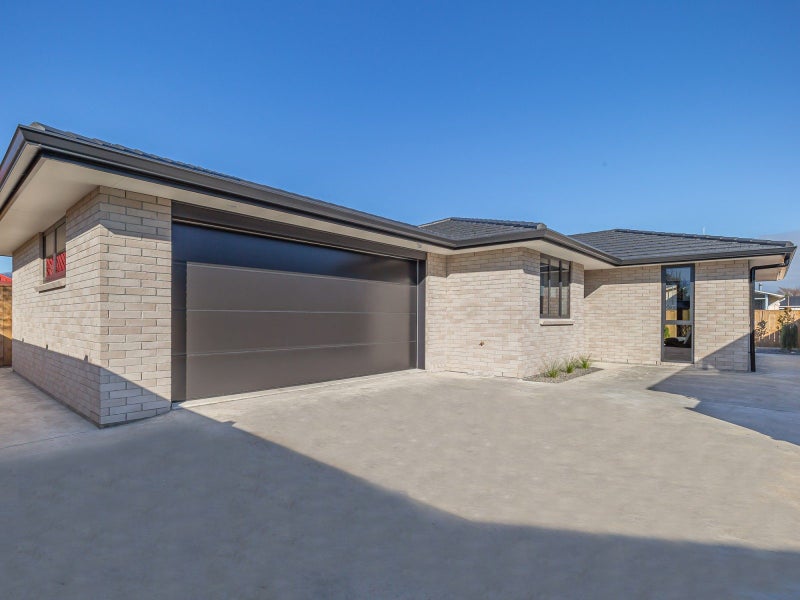34A Rimu Street, New Lynn, Auckland - Carousel 1