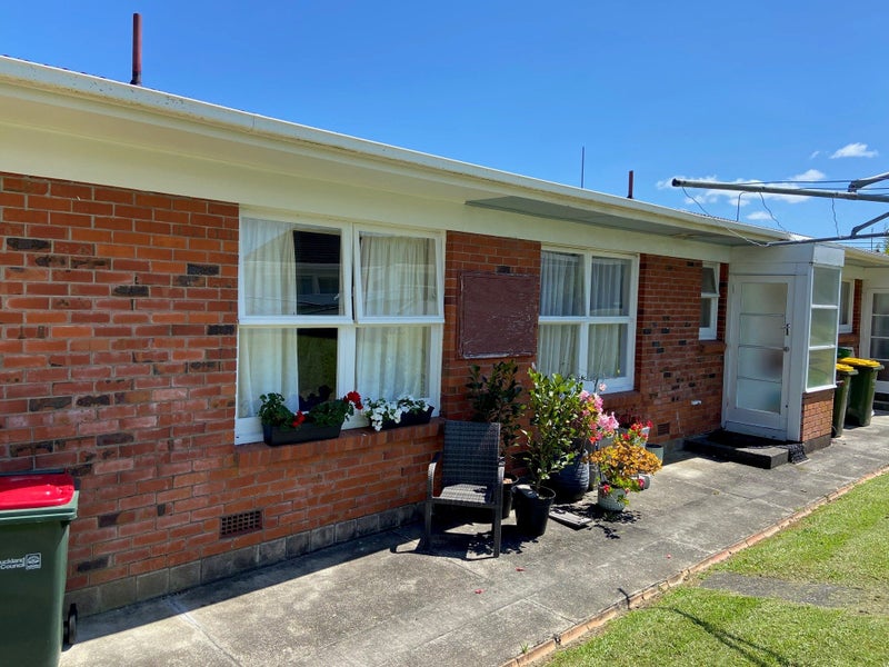 2/58 Church Street, Northcote Point, Auckland - Carousel 1