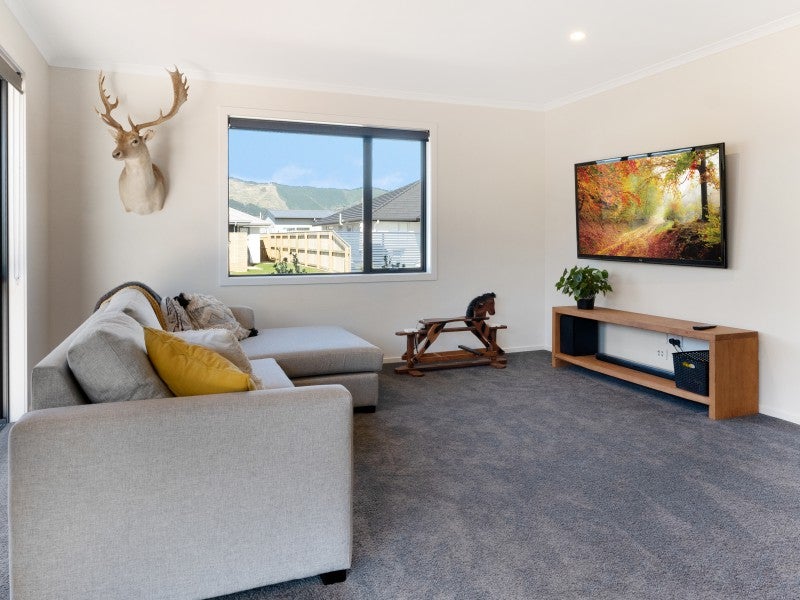 25 Midlane Crescent, Appleby, Richmond - Carousel 1