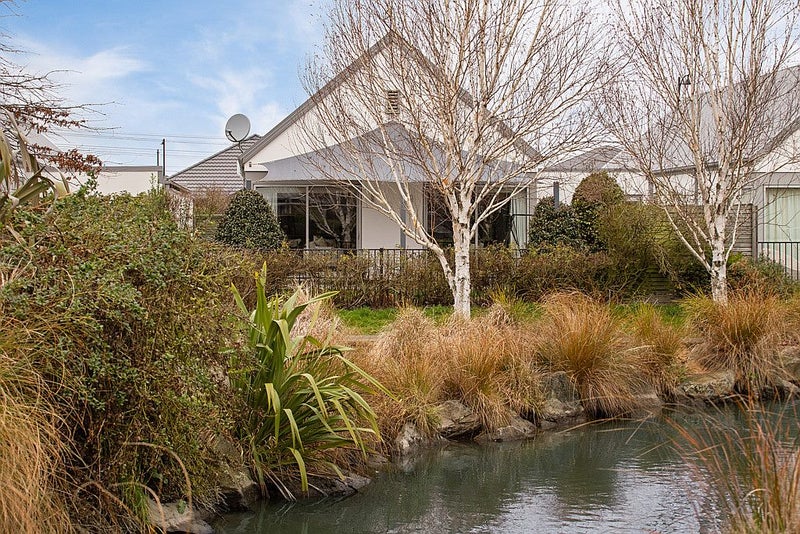 11 Famille Close, Yaldhurst, Christchurch - Carousel 2