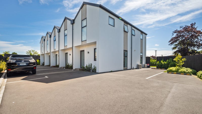 2/7 Gambia Street, Papanui, Christchurch - Carousel 16