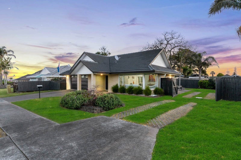 3 Stewart Gibson Place, Manurewa, Auckland - Carousel 1