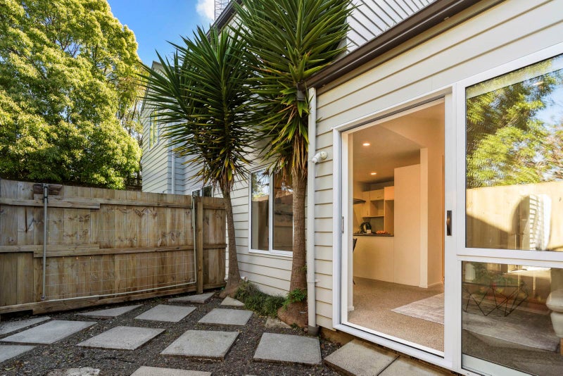 17/30 John Jennings Drive, Oteha, Auckland - Carousel 2