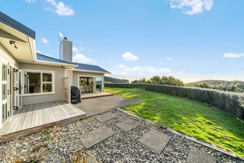 207 Harris Road, Judgeford - Carousel 32