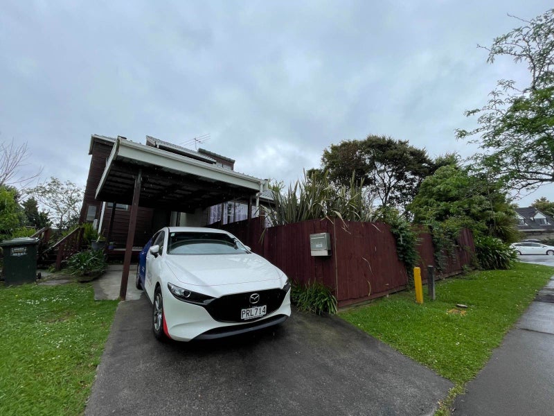 10 John Shaw Drive, St Johns, Auckland - Carousel 2