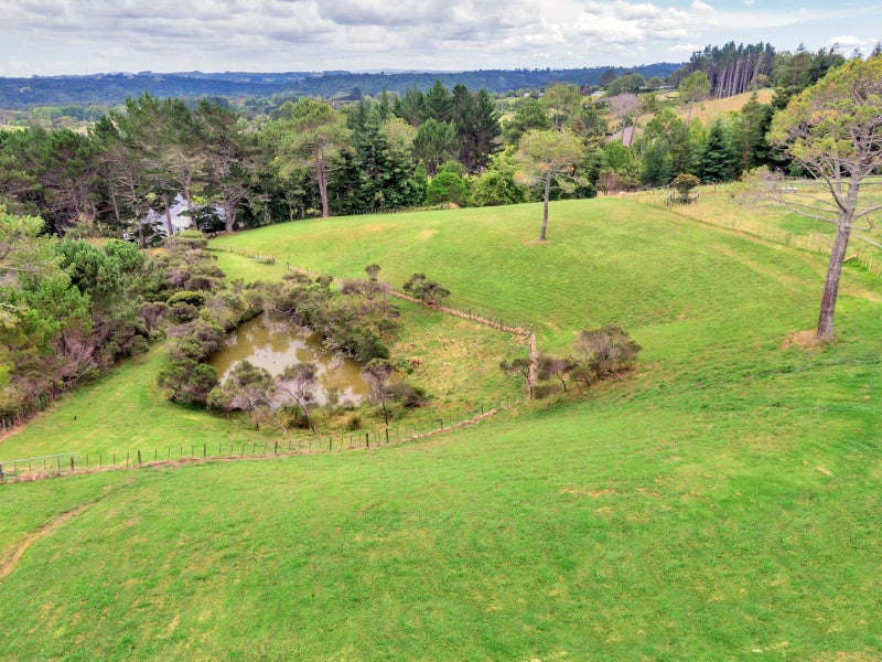 198 Coatesville-Riverhead Highway, Albany - Carousel 7