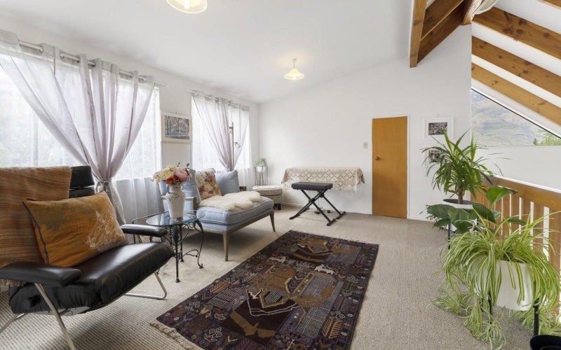 25C Williams Street, Sunshine Bay, Queenstown - Carousel 1